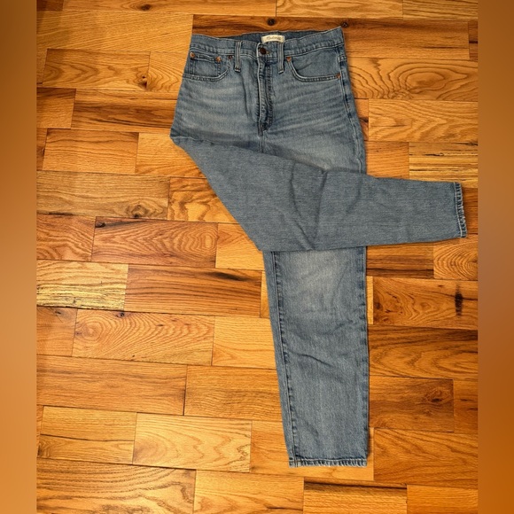 Madewell Denim - Madewell Classic Straight Jean